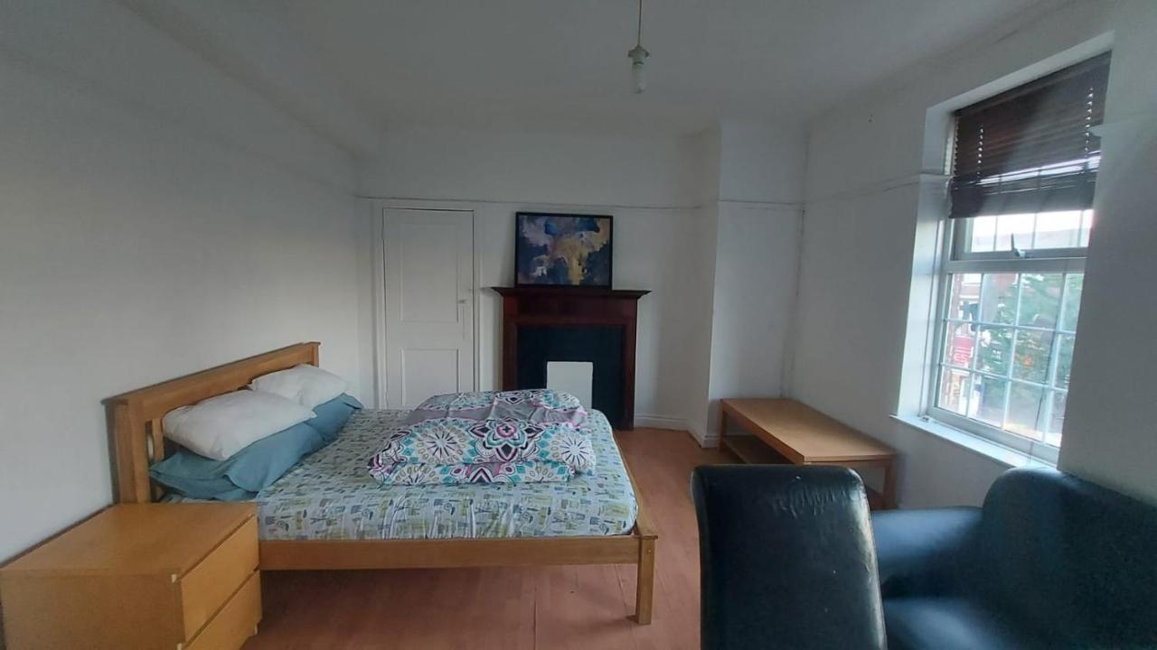 London Edgware Station Apartment Londres Exterior foto